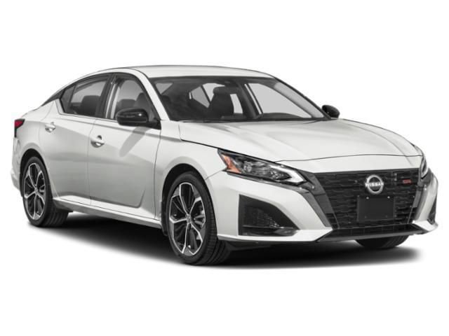 New 2025 Nissan Altima 2.5 SR w/ SR Premium Package FWD image 5