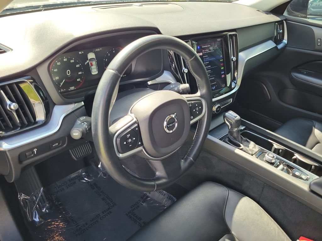 Used 2020 Volvo S60 T5 Momentum FWD image 19
