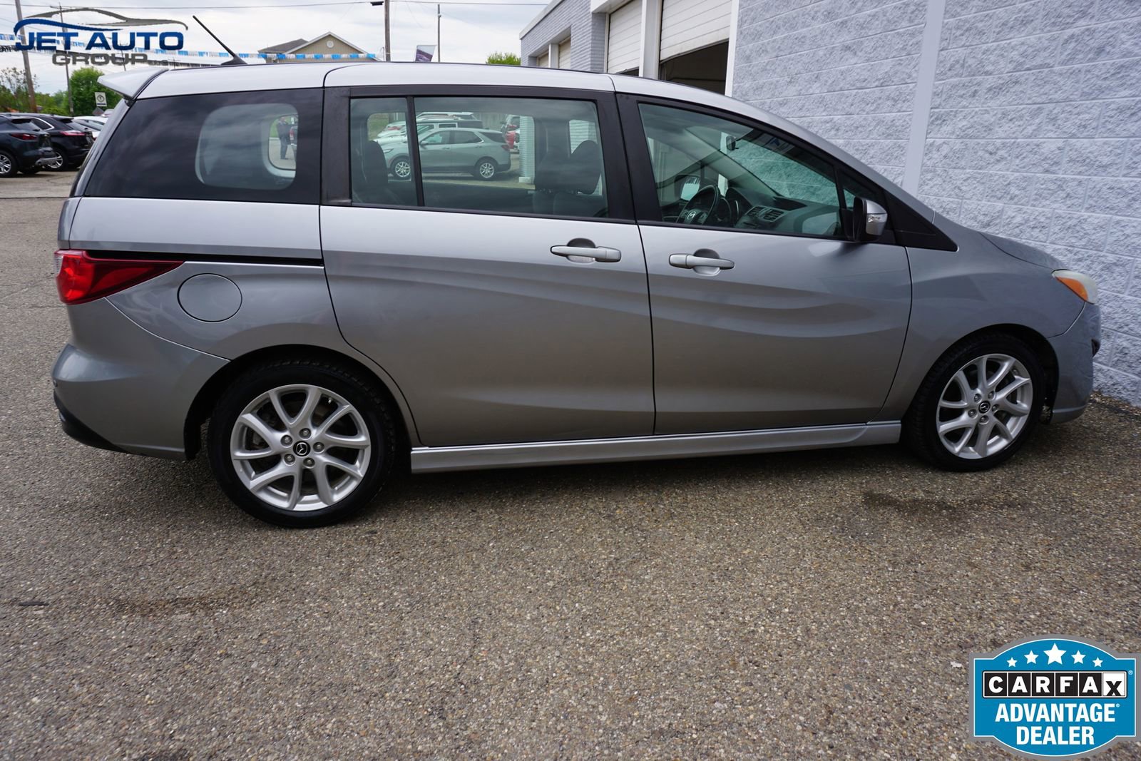 Used 2013 MAZDA MAZDA5 Touring FWD image 12