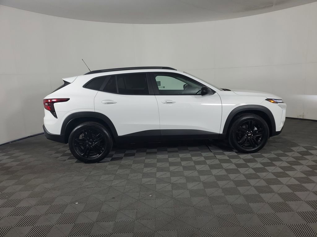 New 2026 Chevrolet Trax ACTIV image 3