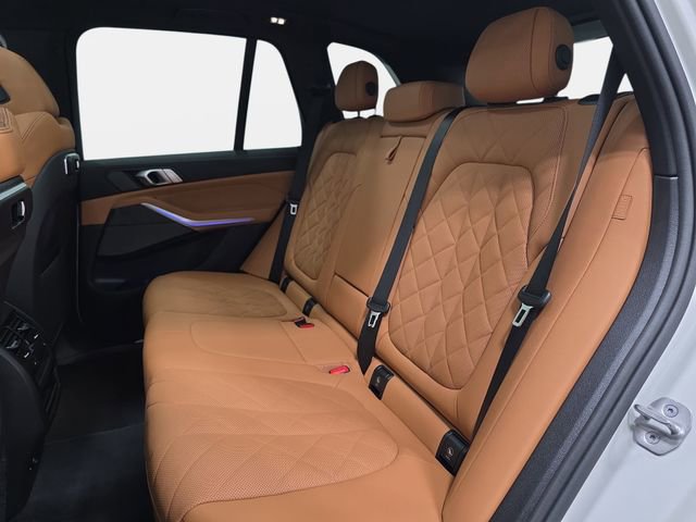 Certified 2024 BMW X5 xDrive40i w/ Premium Package image 11