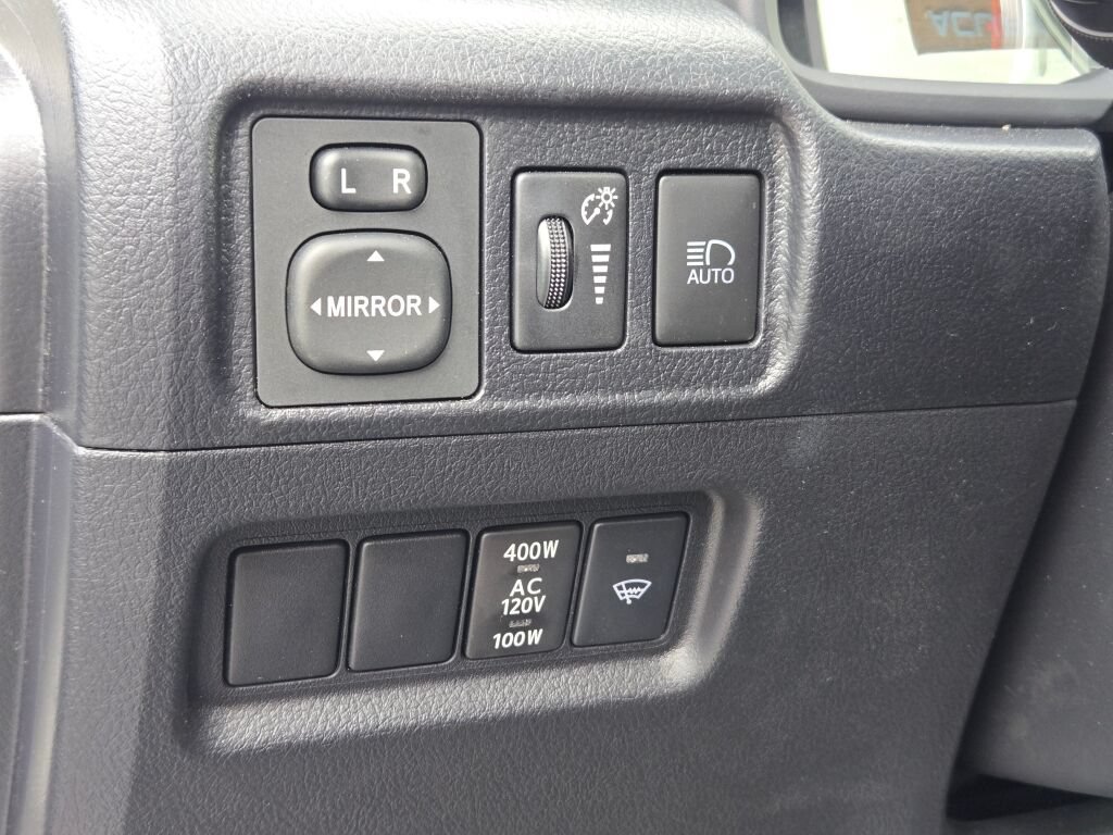 Used 2023 Toyota 4Runner TRD Off-Road Premium w/ Moonroof Package AWD/4WD image 32