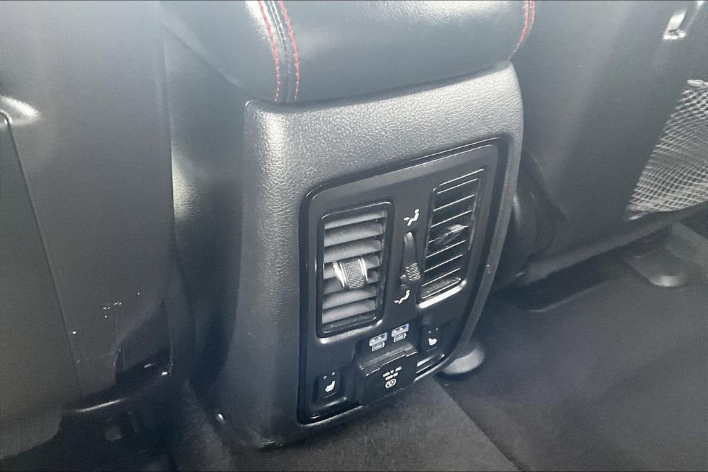 Used 2023 Dodge Durango GT image 31