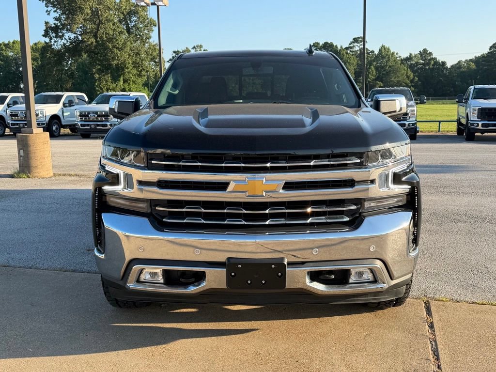 Used 2022 Chevrolet Silverado 1500 LTZ w/ LTZ Convenience Package II AWD/4WD image 8