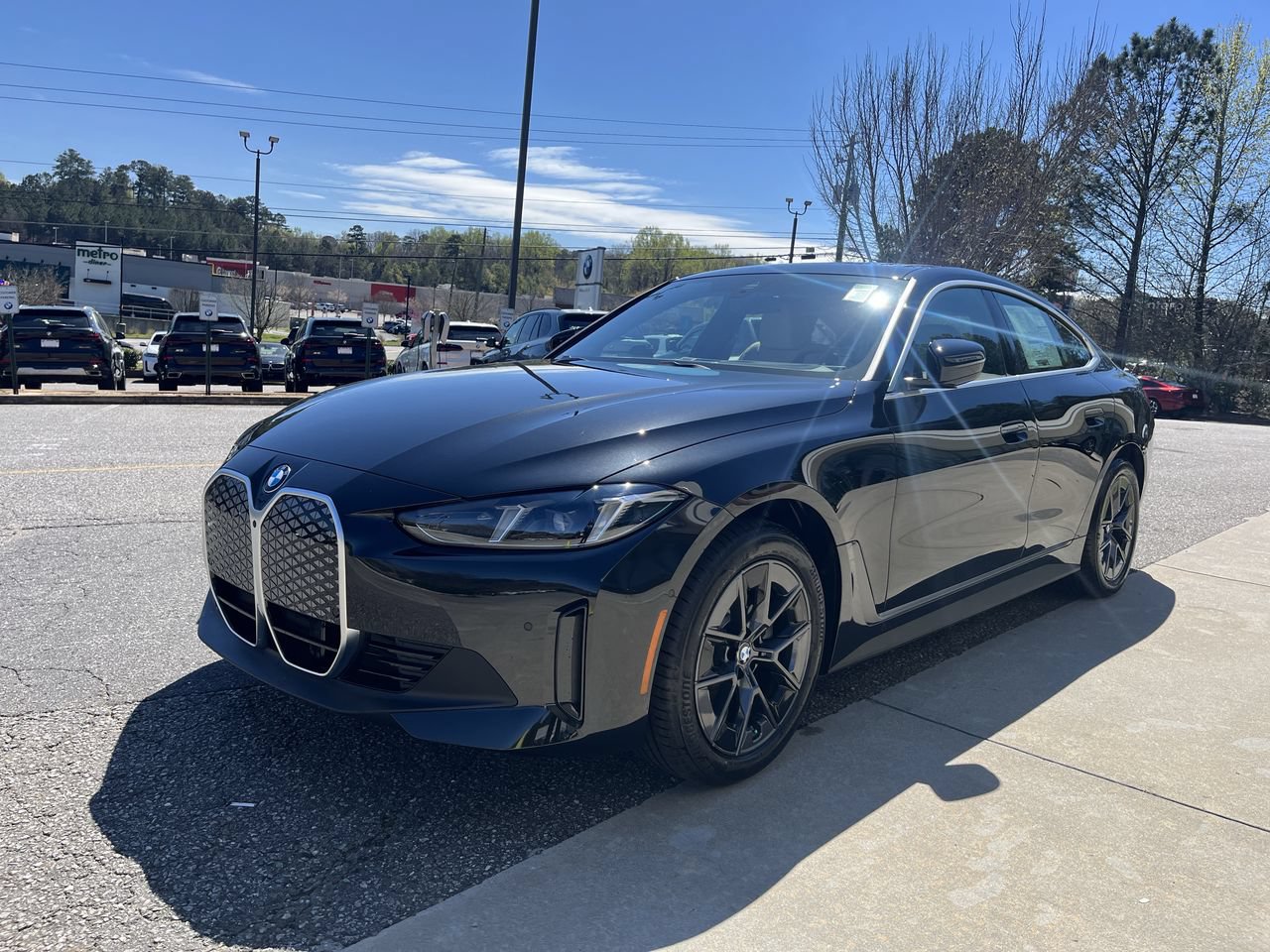 Used 2026 BMW i4 eDrive40 w/ Premium Package RWD image 4