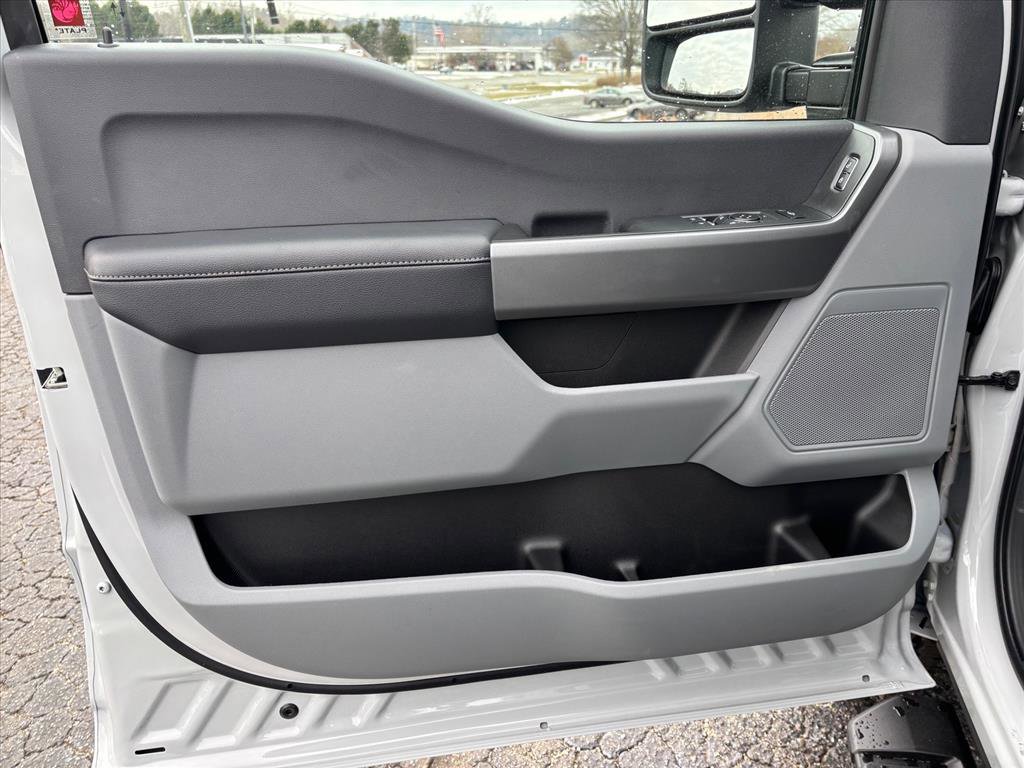 New 2026 Ford F350 XLT w/ 360-Degree Camera Package image 7
