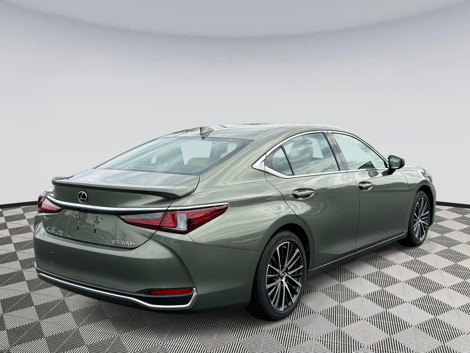Used 2024 Lexus ES 300h w/ Premium Package FWD image 2