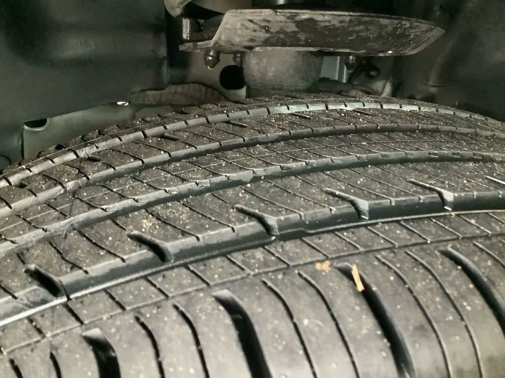 Used 2020 Jeep Cherokee Latitude Plus w/ Comfort/Convenience Group image 22