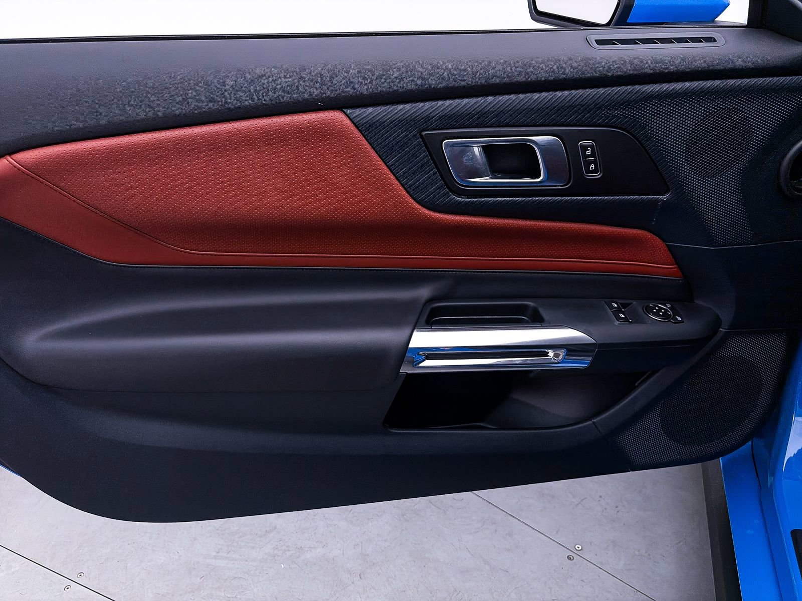 Used 2024 Ford Mustang GT Premium RWD image 14