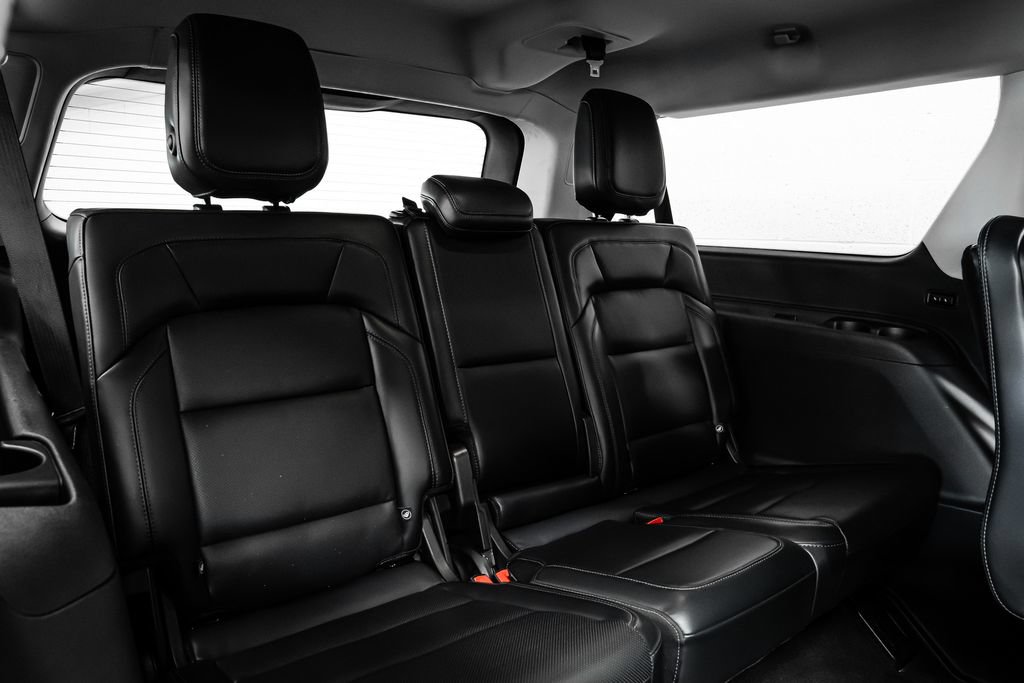 Used 2025 Lincoln Navigator L Reserve AWD/4WD image 30