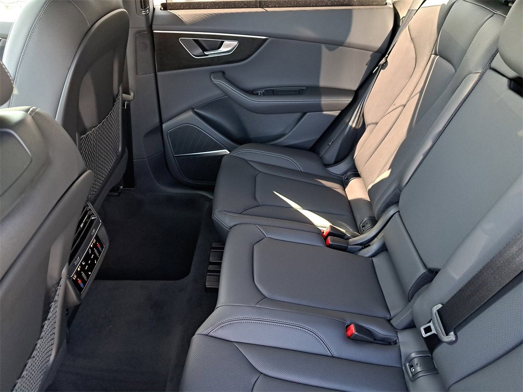 New 2026 Audi Q8 Premium Plus image 27