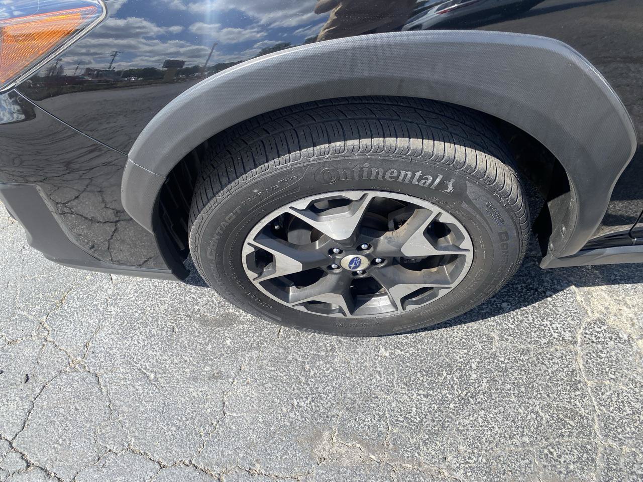 Used 2018 Subaru Crosstrek 2.0i Premium w/ Eyesight System AWD/4WD image 3