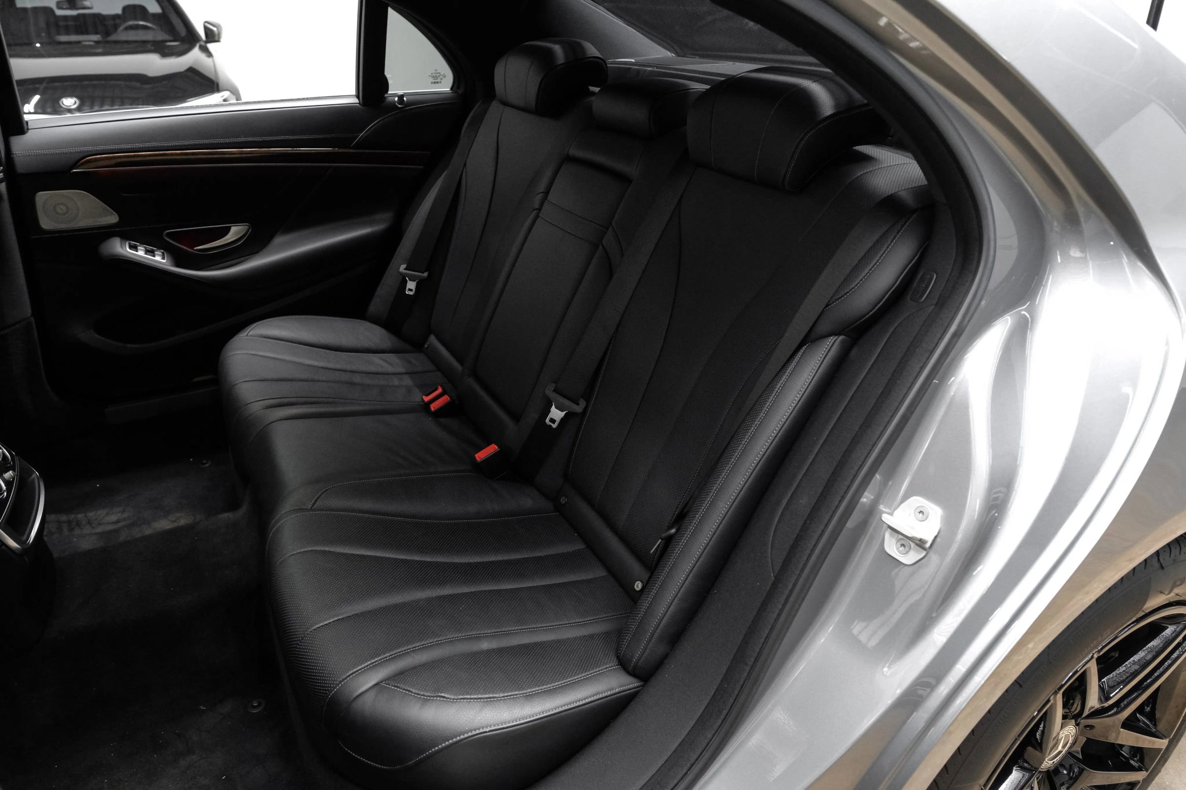 Used 2014 Mercedes-Benz S 550 Sedan image 49