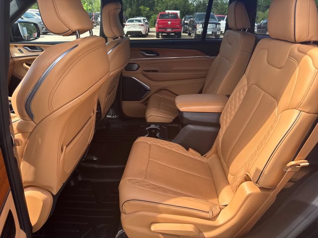 Used 2021 Jeep Grand Cherokee L Summit AWD/4WD image 10