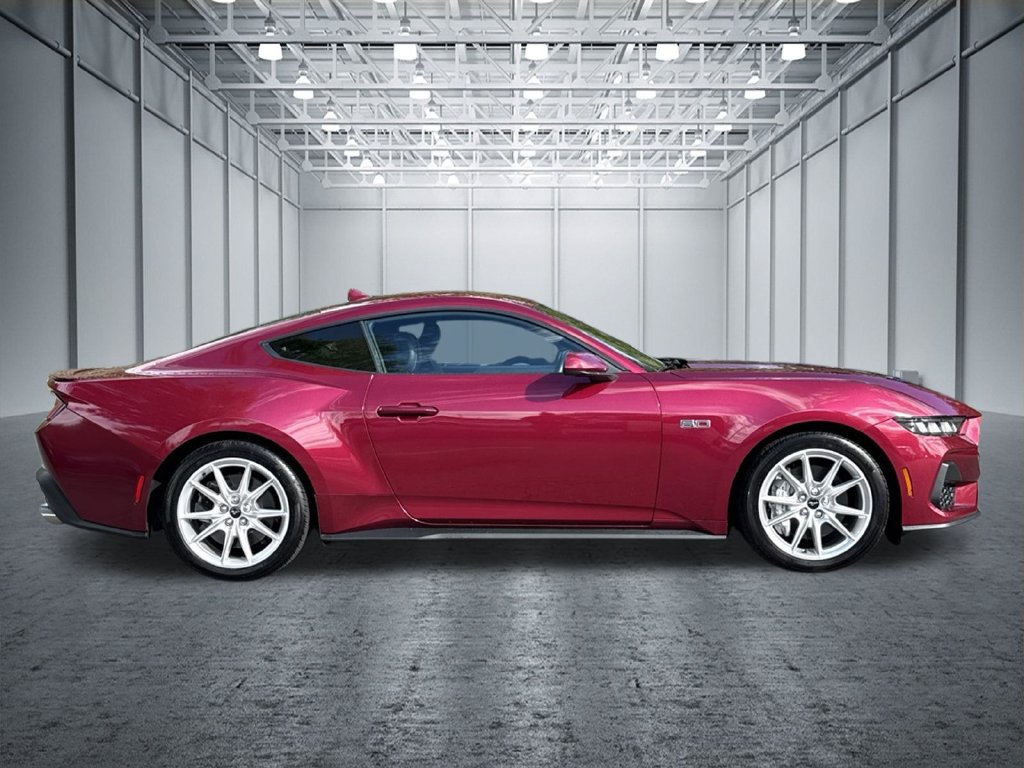 Used 2025 Ford Mustang GT Premium RWD image 10