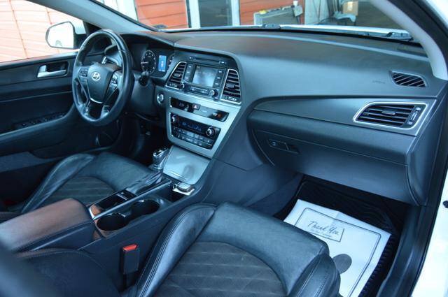 Used 2015 Hyundai Sonata Sport w/ Option Group 03 FWD image 14