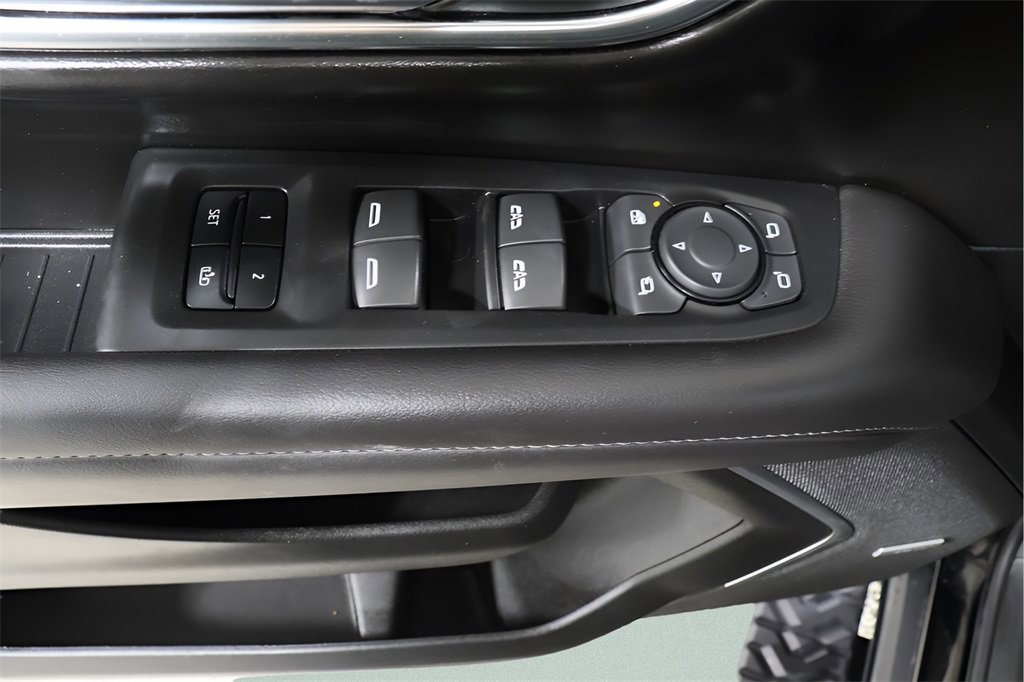 Used 2024 Chevrolet Tahoe Z71 w/ Luxury Package image 23