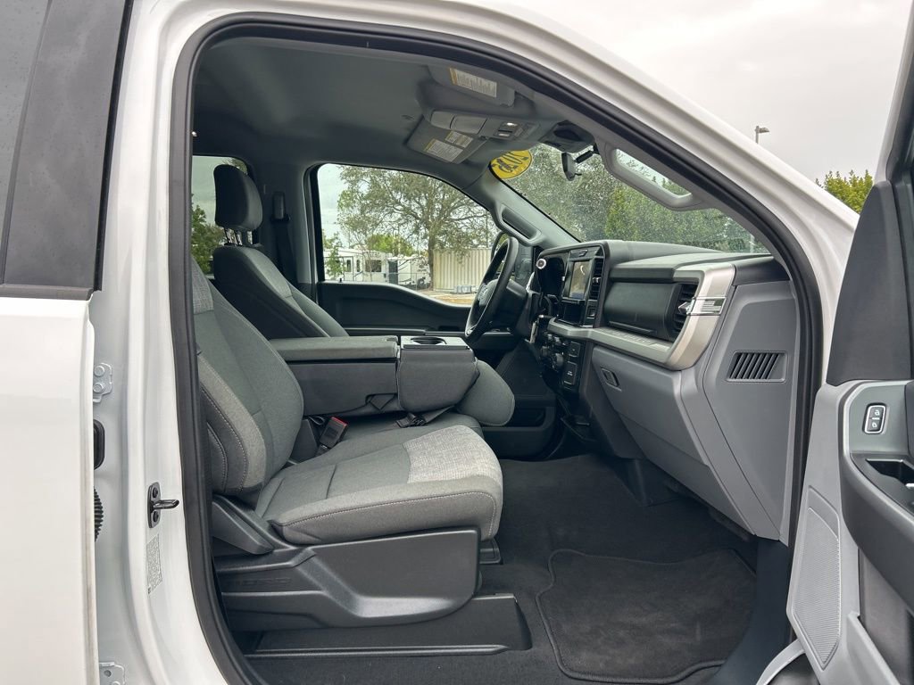 Used 2025 Ford F350 XLT image 37