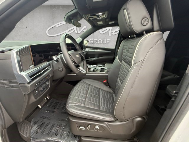 Certified 2025 Cadillac Escalade ESV V AWD/4WD image 15