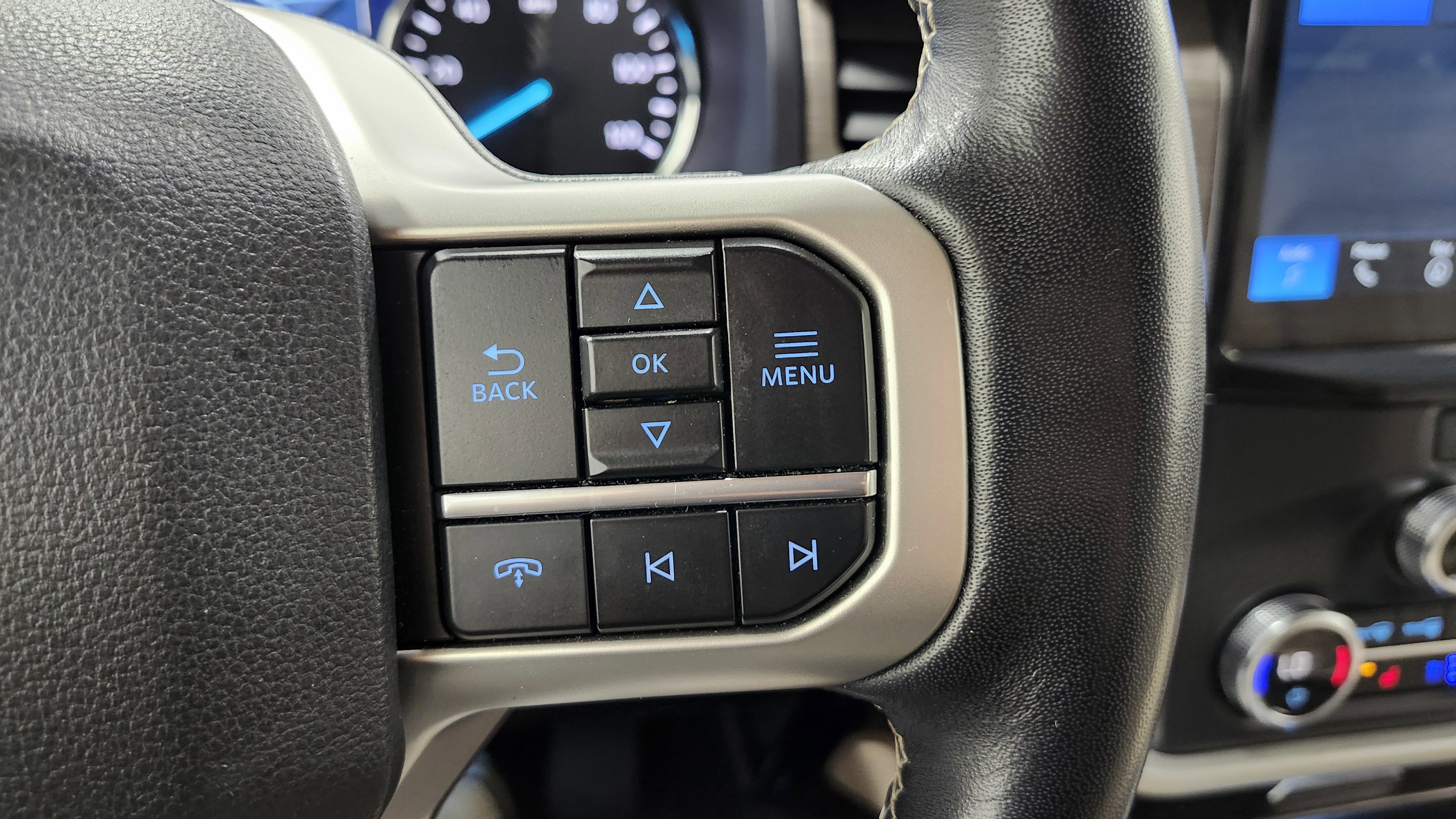 Used 2024 Ford Expedition Limited image 36