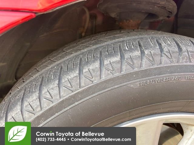 Used 2011 Toyota Camry XLE w/ SE/XLE Extra-Value Pkg image 28