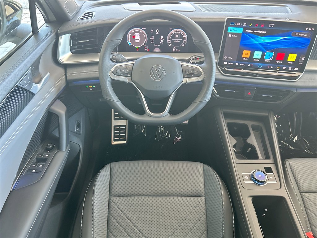 New 2026 Volkswagen Tiguan SE R-Line image 42