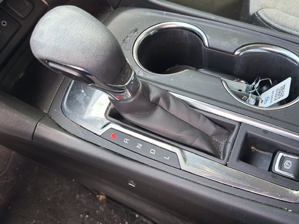 Used 2024 Chevrolet Equinox LS w/ LS Convenience Package FWD image 26