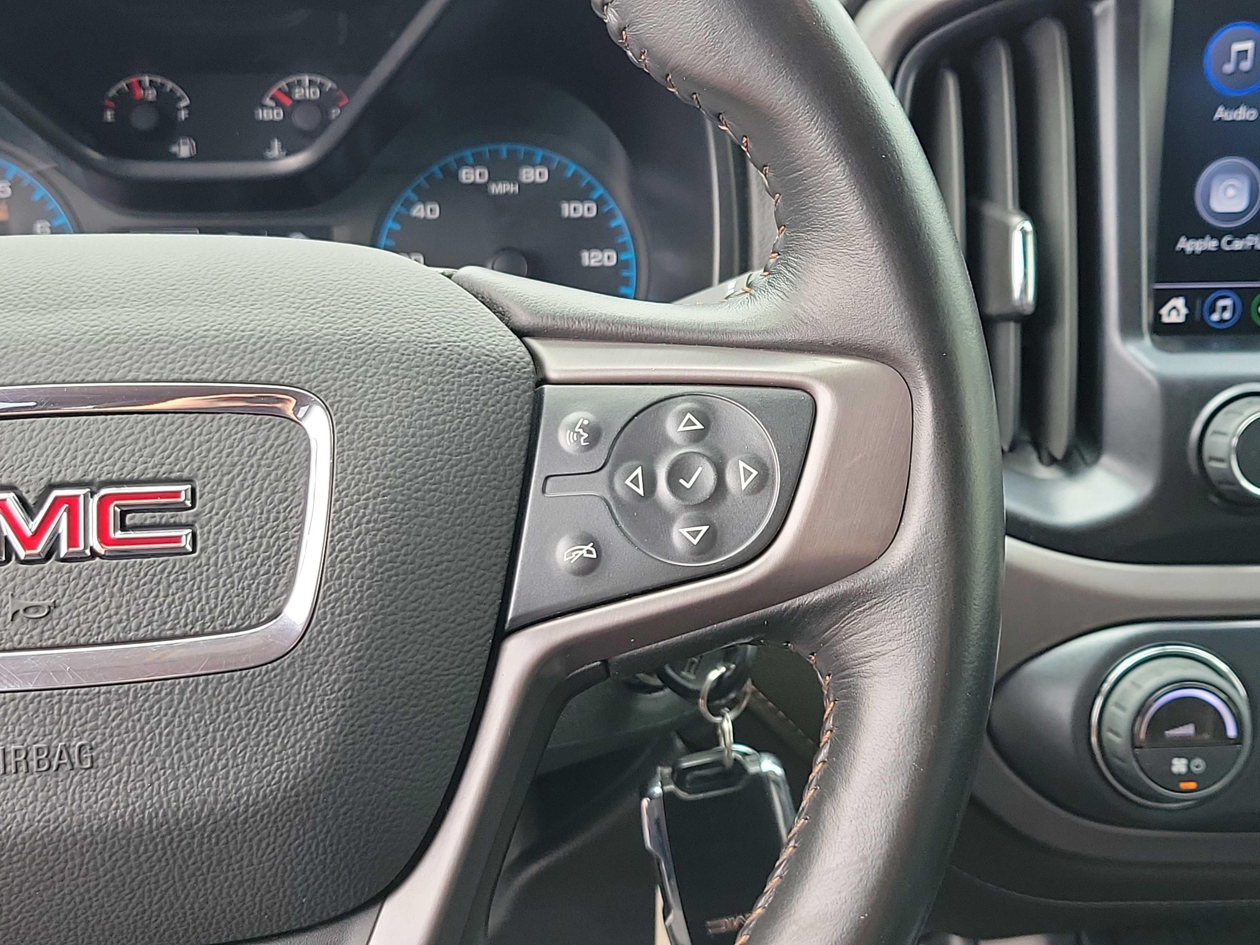Used 2022 GMC Canyon AT4 image 25