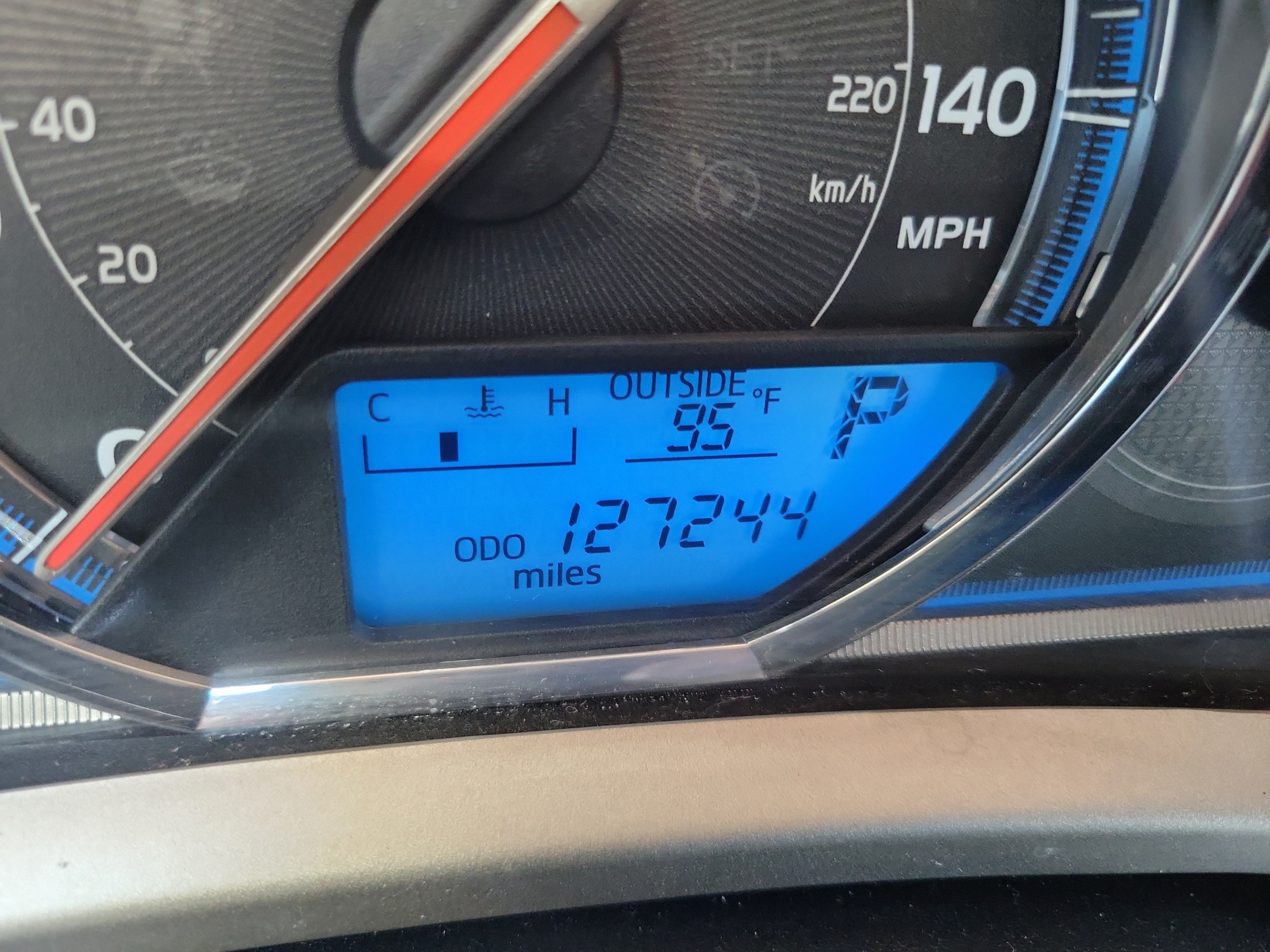 Used 2015 Toyota RAV4 Limited w/ Technology Package FWD image 26