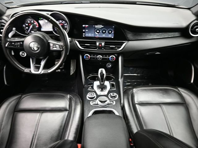 Used 2023 Alfa Romeo Giulia Sprint RWD image 18