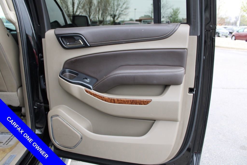 Used 2017 Chevrolet Suburban Premier image 25