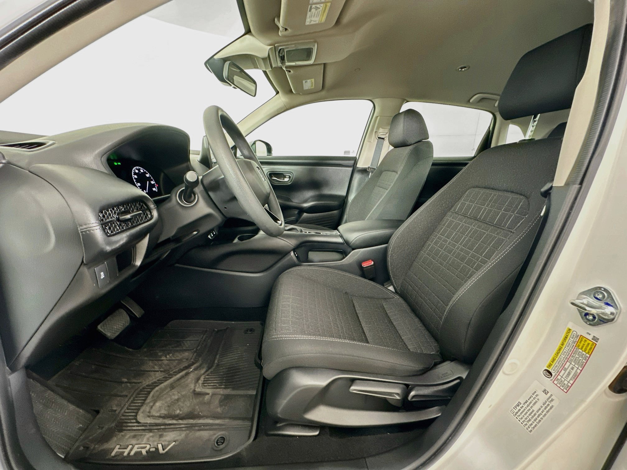 Used 2026 Honda HR-V LX image 13