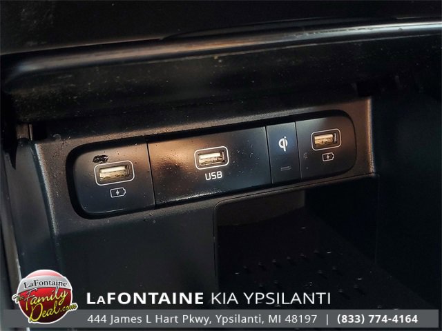 Used 2023 Kia Sorento EX image 23