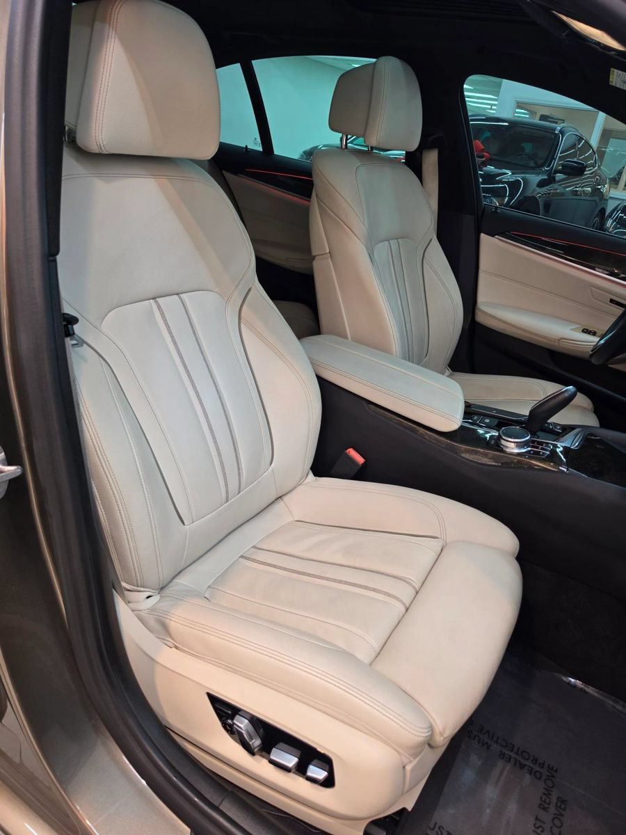 Used 2018 BMW 540i RWD image 41