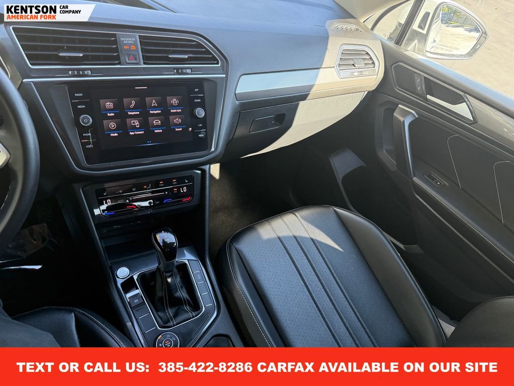 Used 2024 Volkswagen Tiguan SE image 24