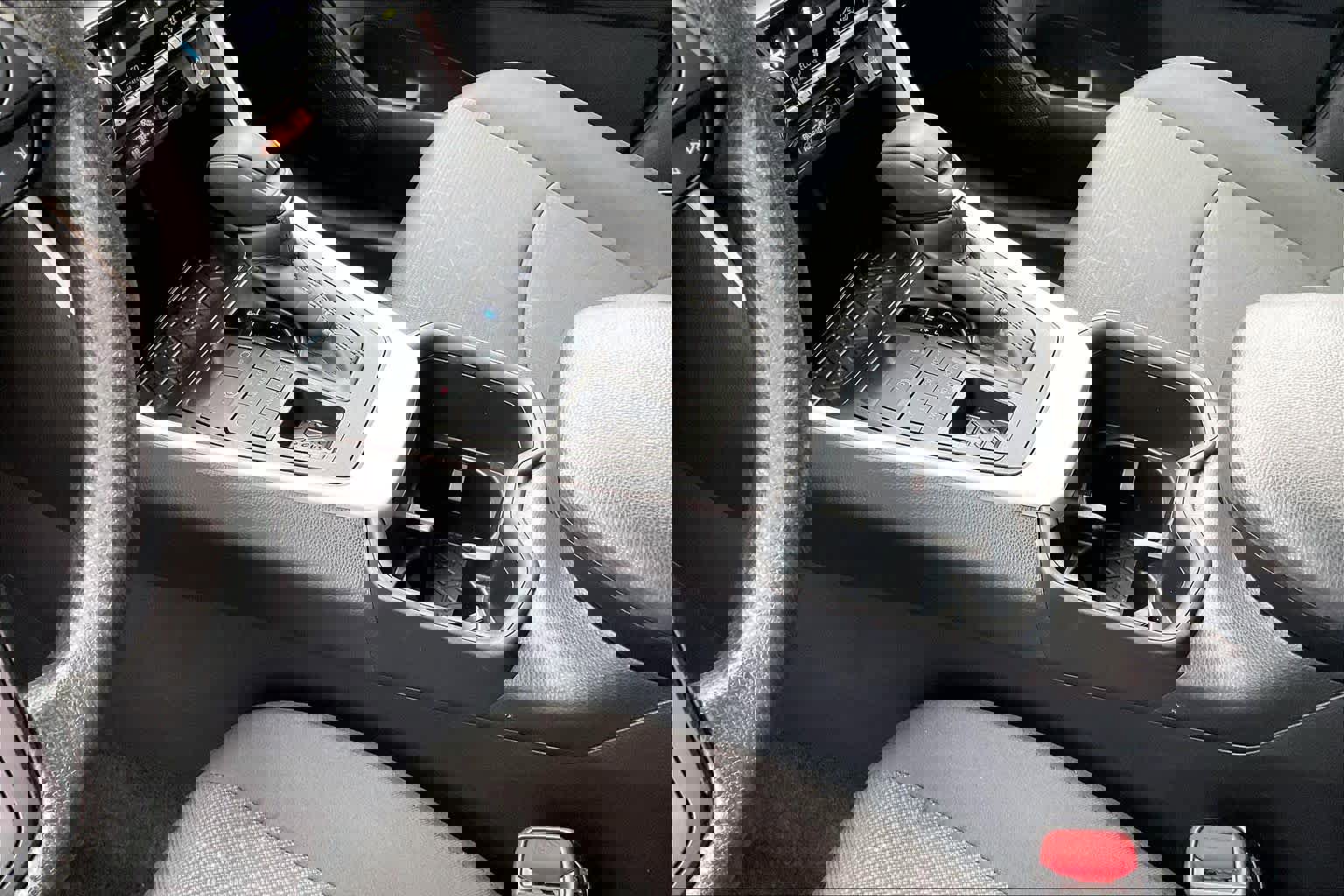 Used 2025 Toyota RAV4 XLE w/ Convenience Package image 14