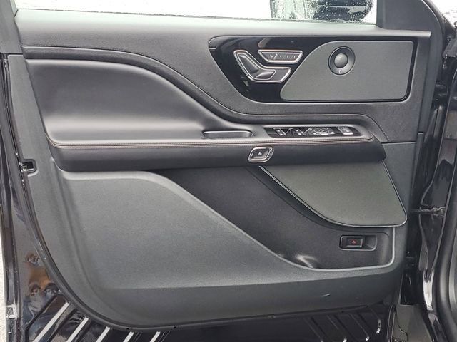 Certified 2023 Lincoln Aviator Reserve w/ Elements Package Plus image 9