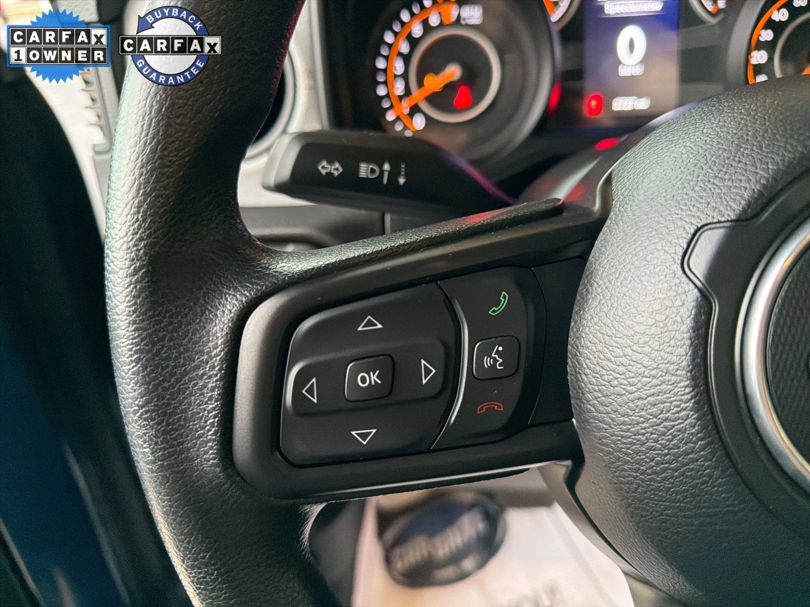 Used 2025 Jeep Gladiator Sport image 10