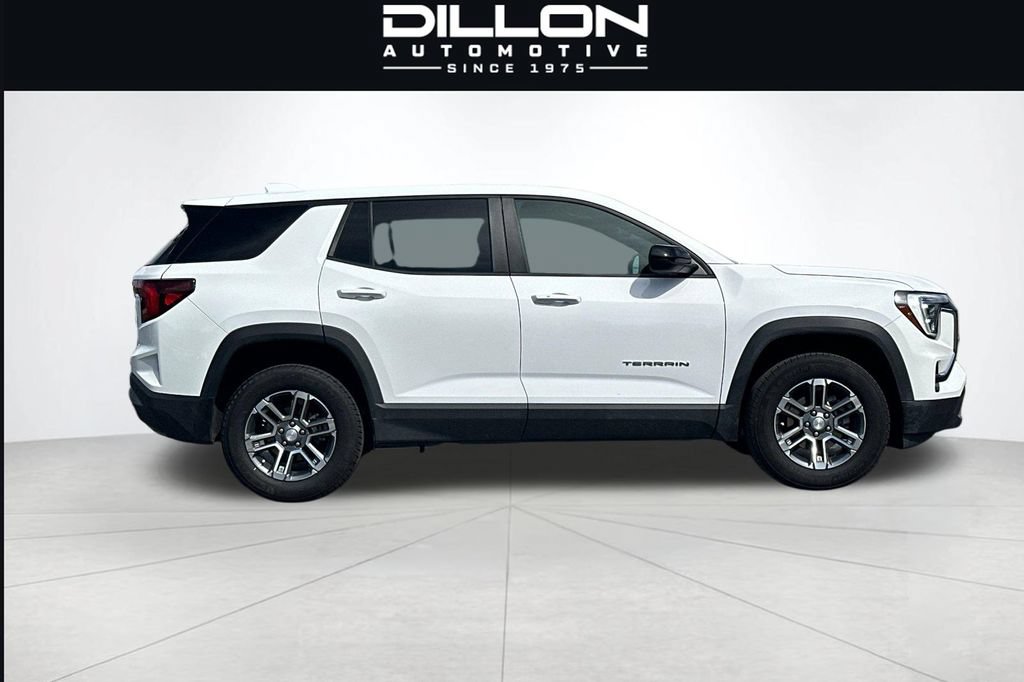 Used 2026 GMC Terrain Elevation AWD/4WD image 3