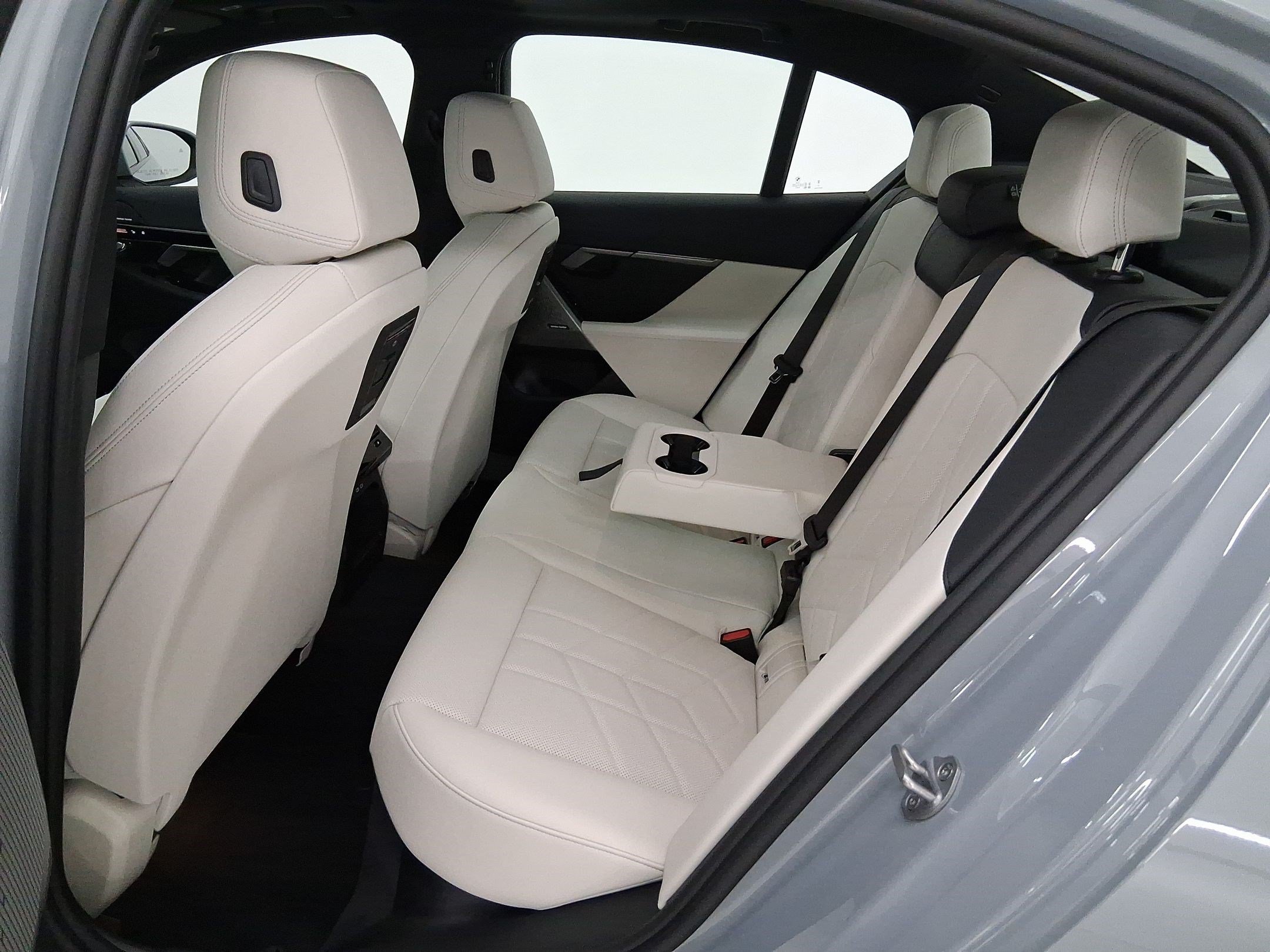 New 2026 BMW 530i w/ M Sport Package RWD image 21