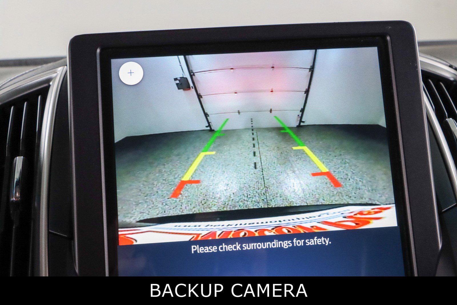 Used 2022 Ford Edge SEL image 19