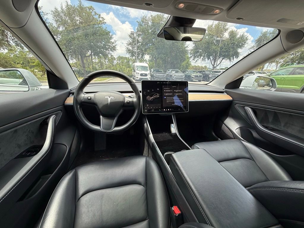 Used 2018 Tesla Model 3 Mid Range RWD image 19