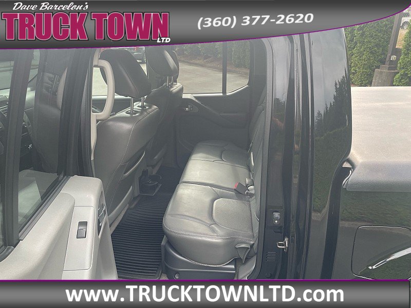 Used 2011 Nissan Frontier SL w/ Moonroof Pkg RWD image 10