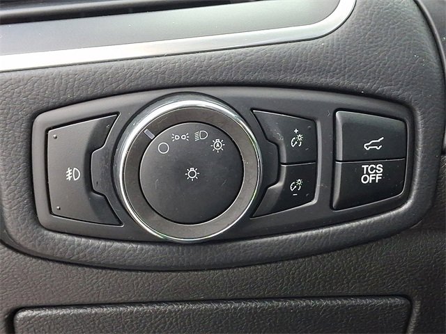 Used 2024 Ford Edge Titanium image 23