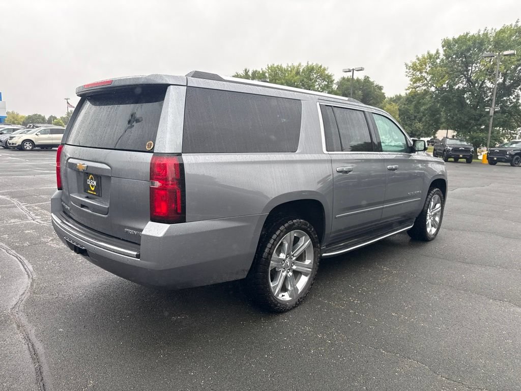 Used 2020 Chevrolet Suburban Premier AWD/4WD image 7