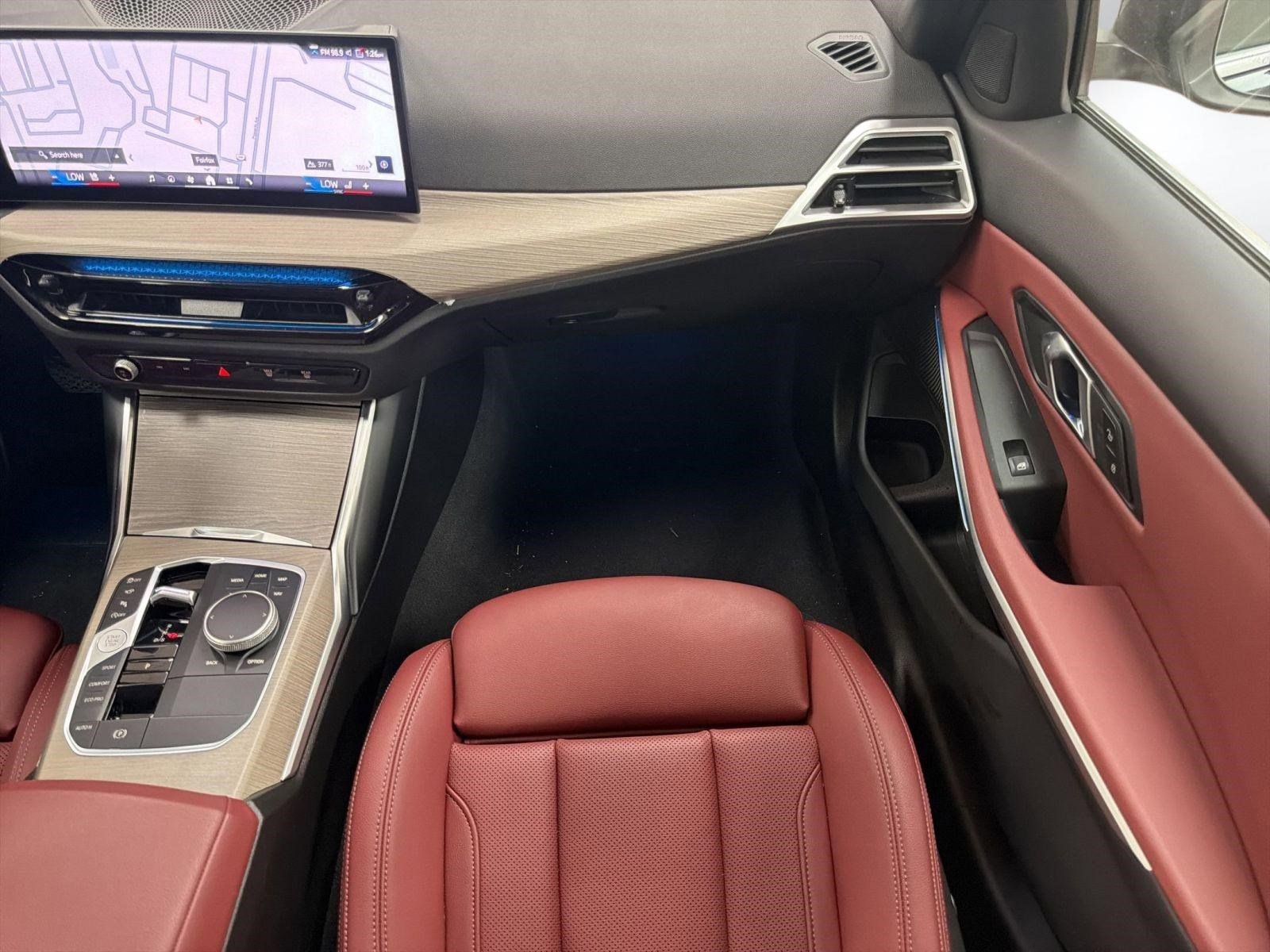 Certified 2025 BMW 330i xDrive Sedan AWD/4WD image 28
