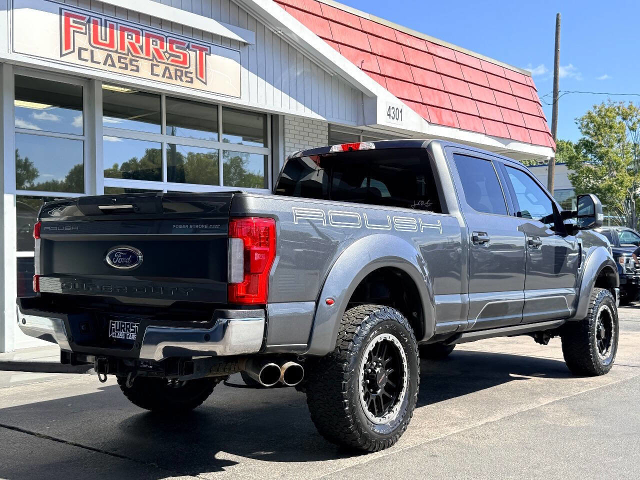 Used 2018 Ford F250 Lariat w/ Lariat Ultimate Package image 3