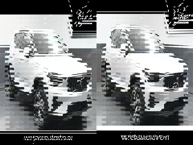 New 2025 Volvo XC40 B5 Plus w/ Protection Package Premier image 1