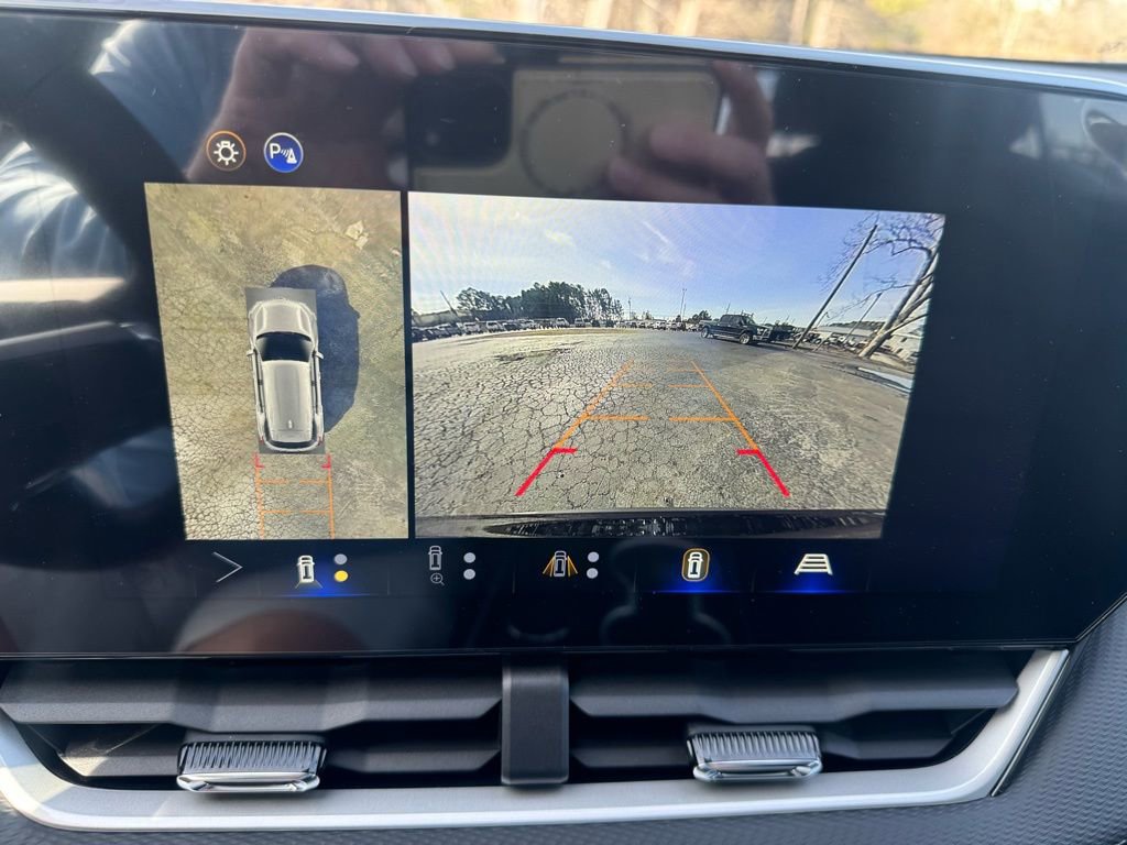 New 2026 Chevrolet Equinox LT w/ Convenience Package II image 23