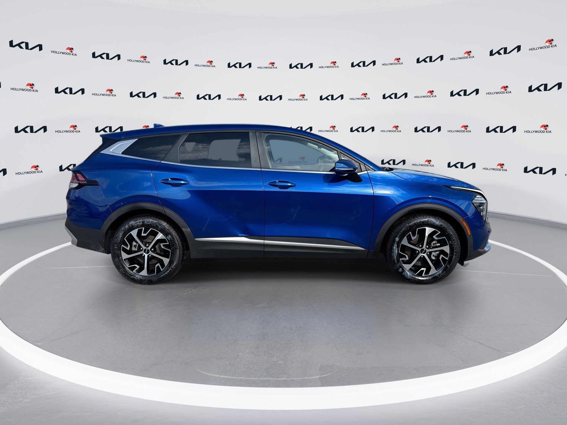 Used 2024 Kia Sportage EX FWD image 9